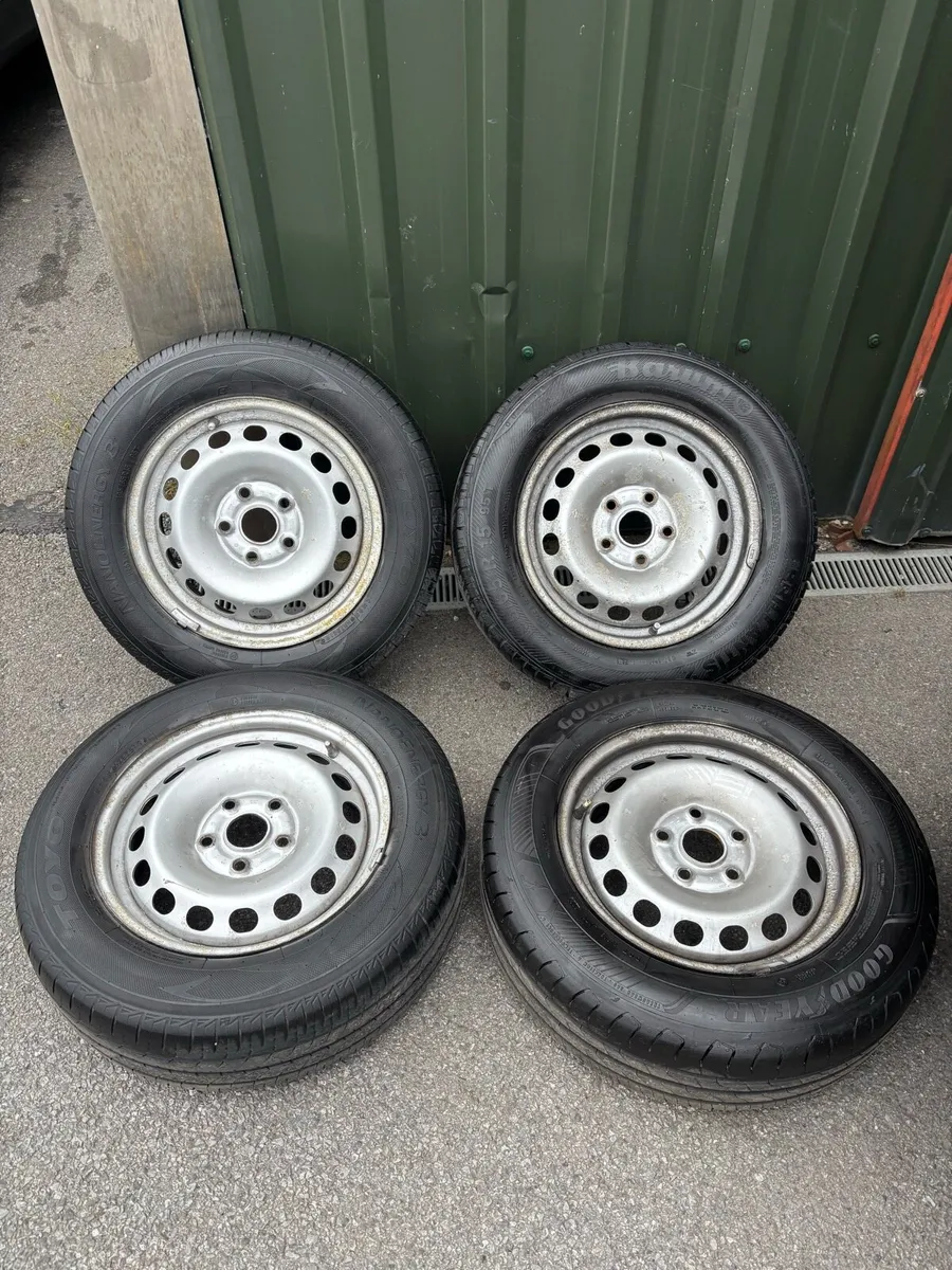 15” Volkswagen Caddy wheels with good tyres - Image 1