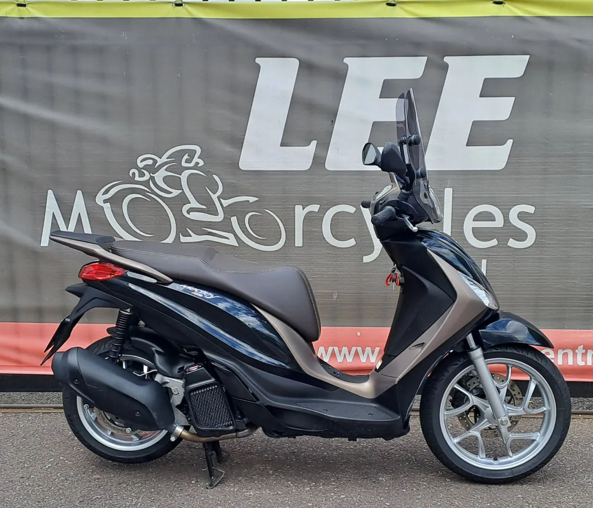 2024 PIAGGIO MEDLEY 125 - Image 1