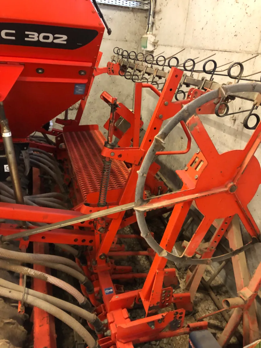 Farm machinery - Image 3