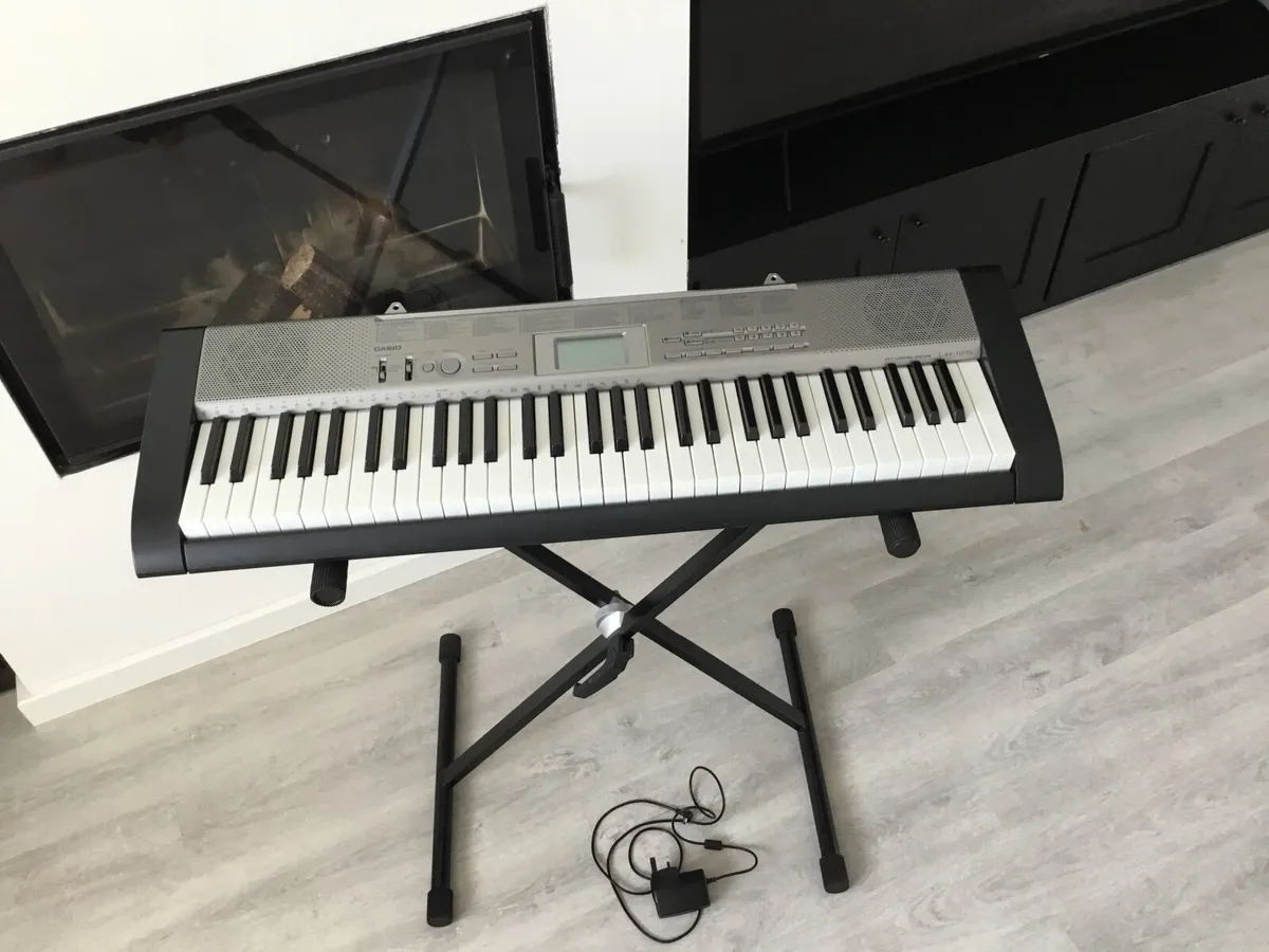 Casio keyboard & stand!!! - Image 2