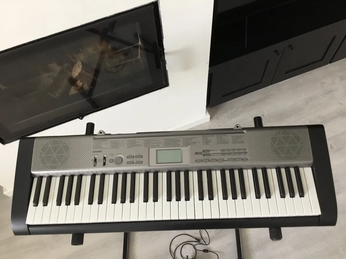 Casio keyboard & stand!!! - Image 3