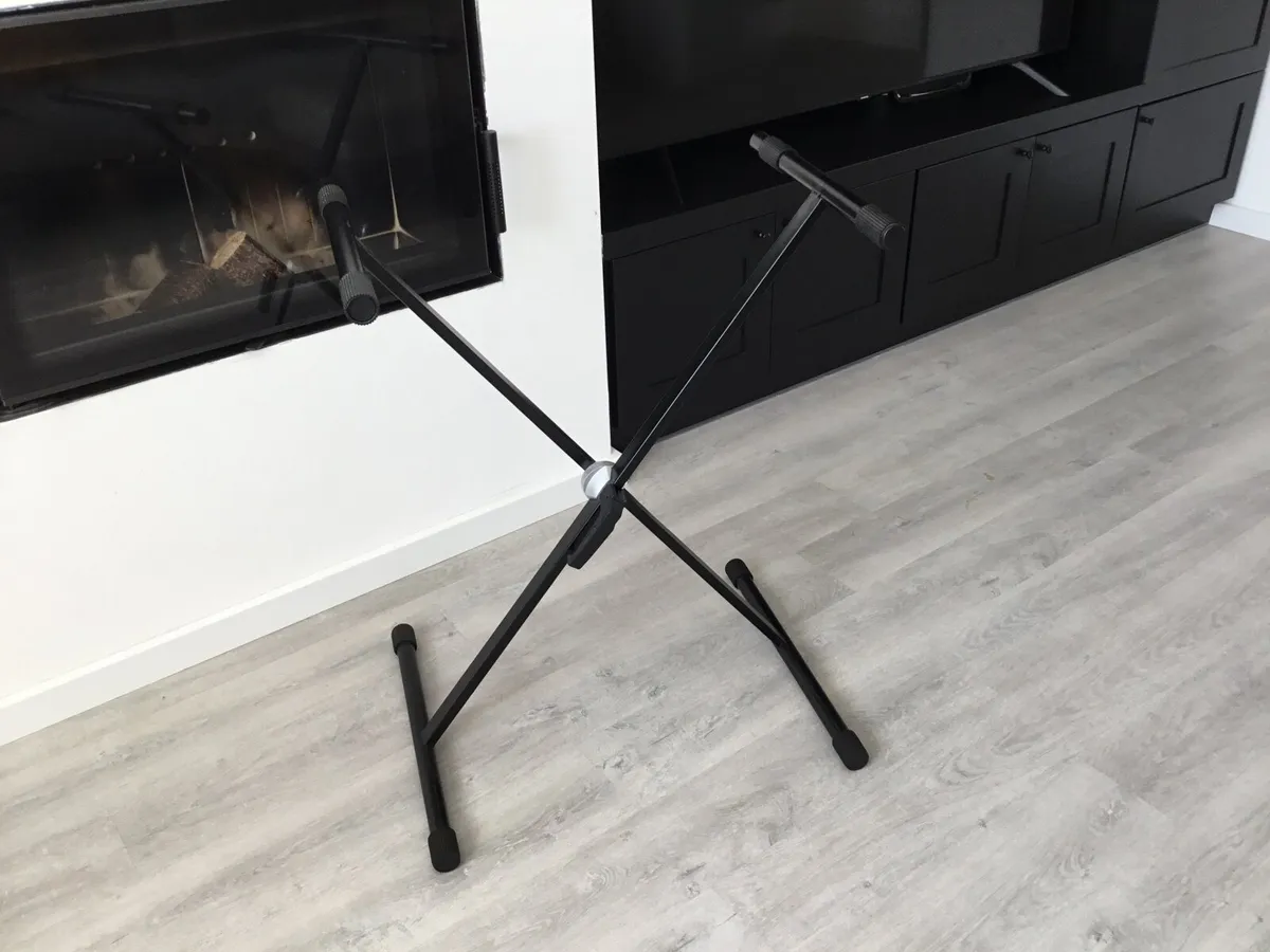 Casio keyboard & stand!!! - Image 4
