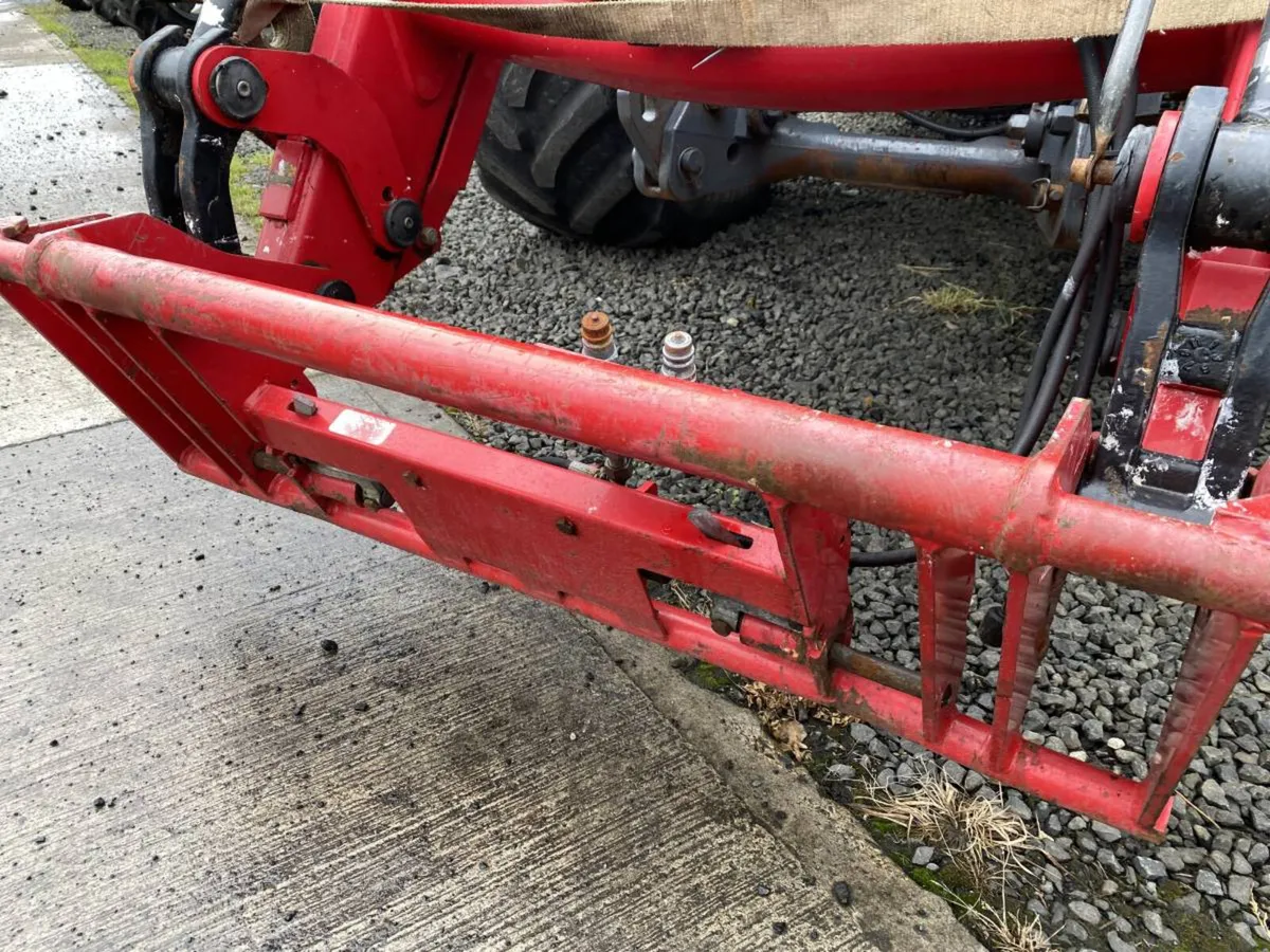 Quicke Q961 Loader - Image 2