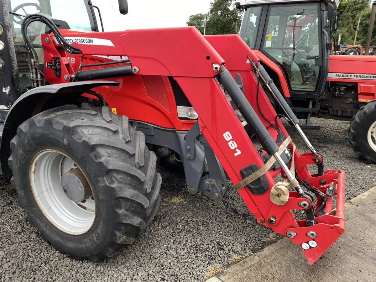 Quicke Q961 Loader - Image 1
