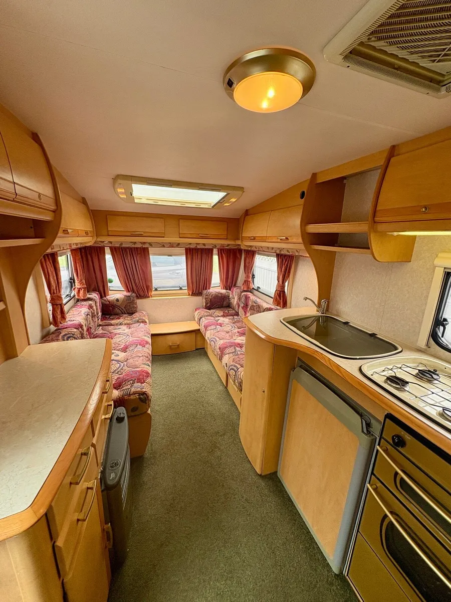 Bailey Pageant Caravan - Image 3