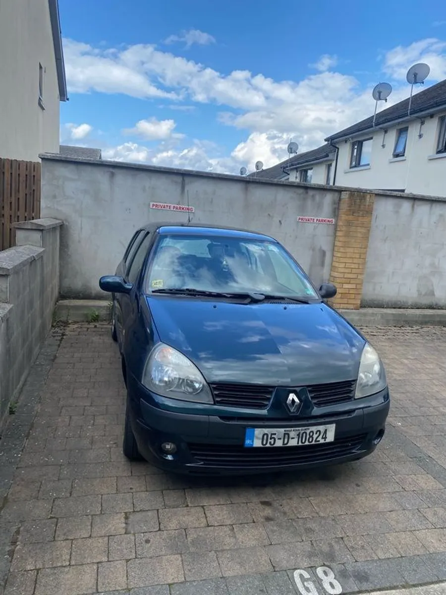 2005 Renault Clio - Image 1