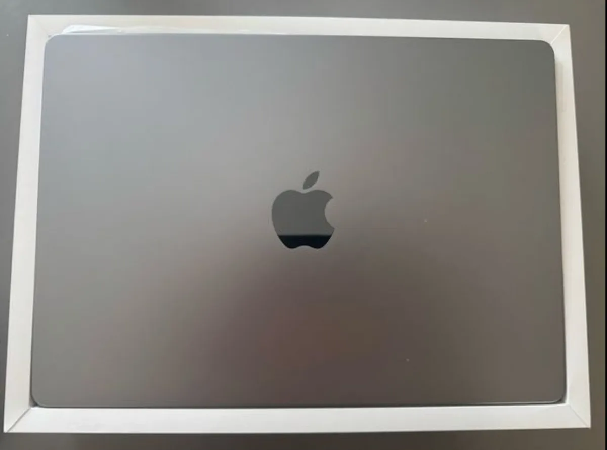 Macbook Pro 2023 M3 Chip Space Grey 512GB 8GB Ram - Image 2