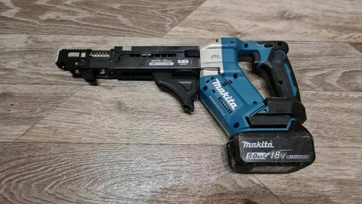 Makita DFR551Z LXT 18V Brushless Screwdriver - Image 1