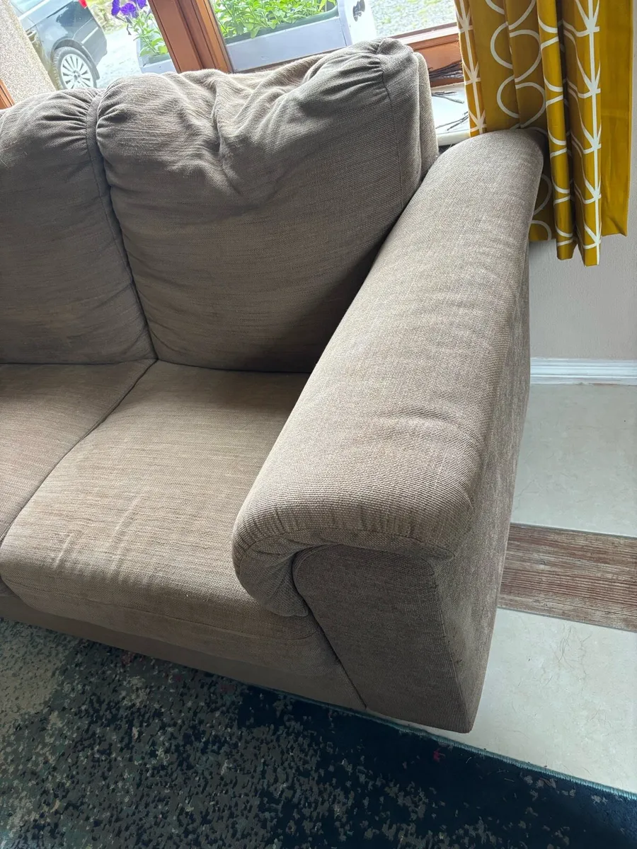 Corner sofa/ corner couch  in good condition - Image 4
