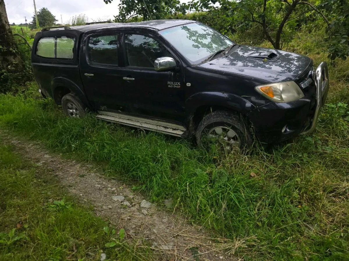 Toyota Hilux 2007 for parts - Image 1