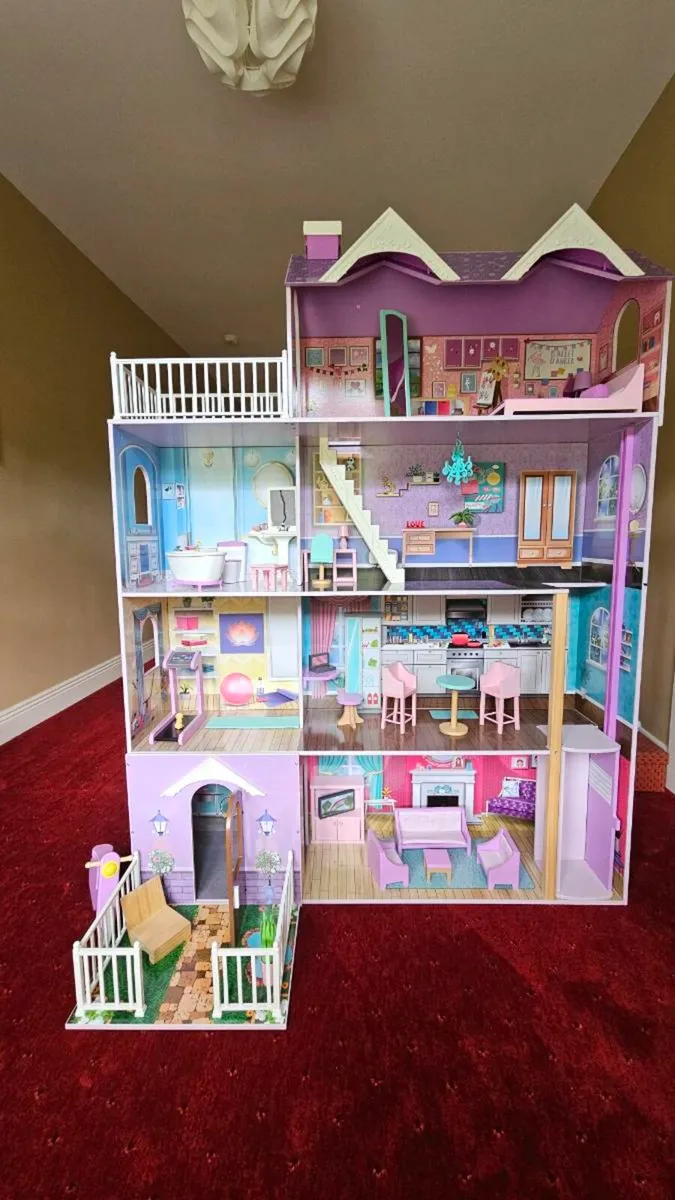 Like New Doll House - Image 1