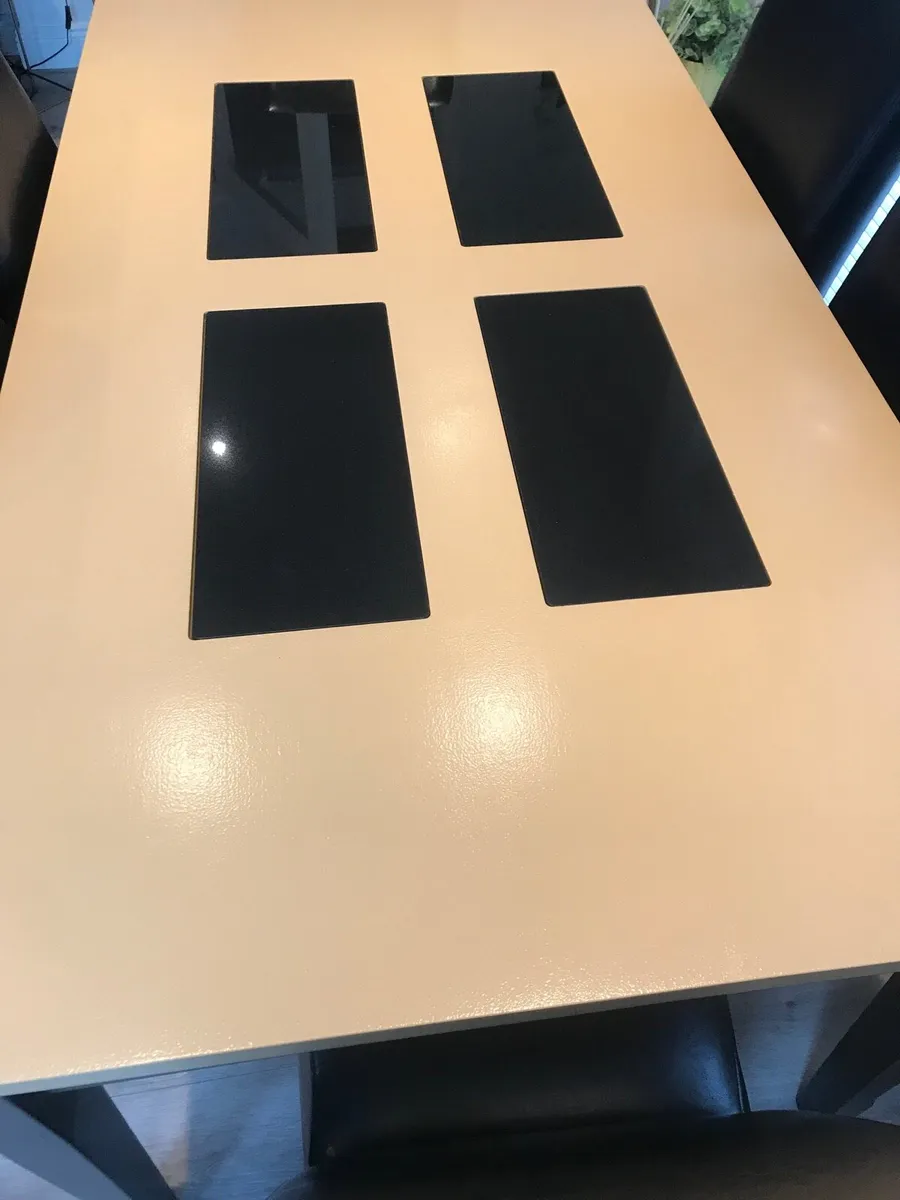 Table and 6 chairs - Image 4