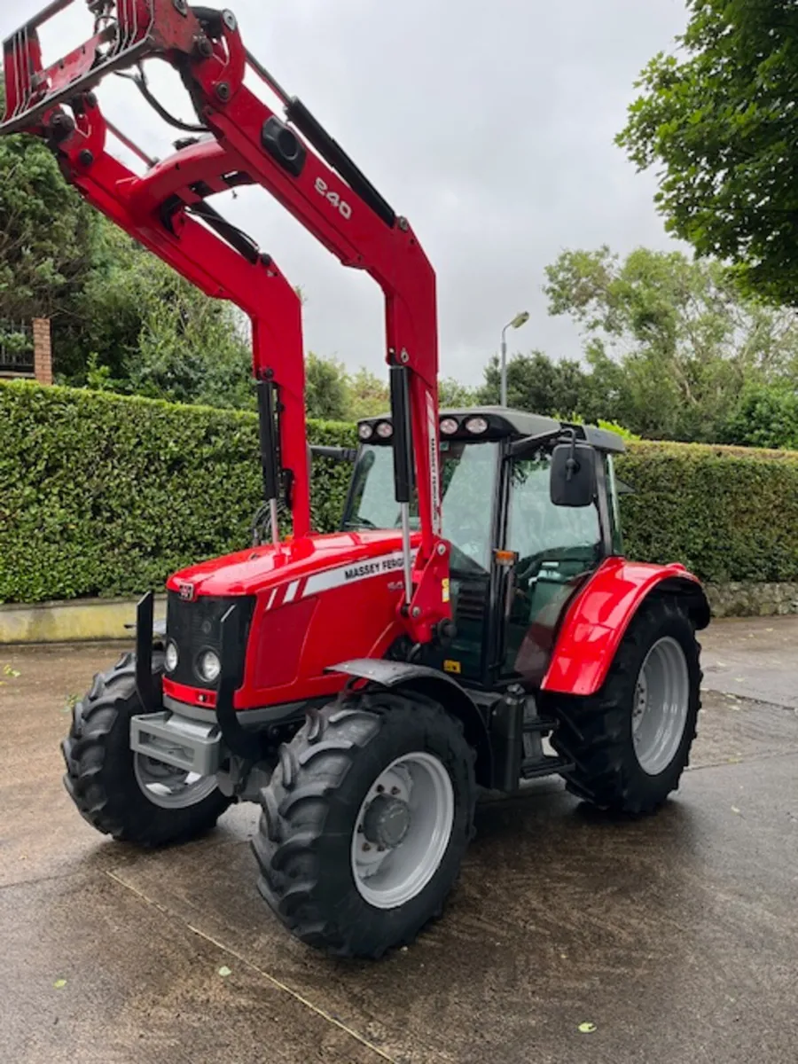 2009 Massey Ferguson 5455 T-3  c/w MF940 loader - Image 3