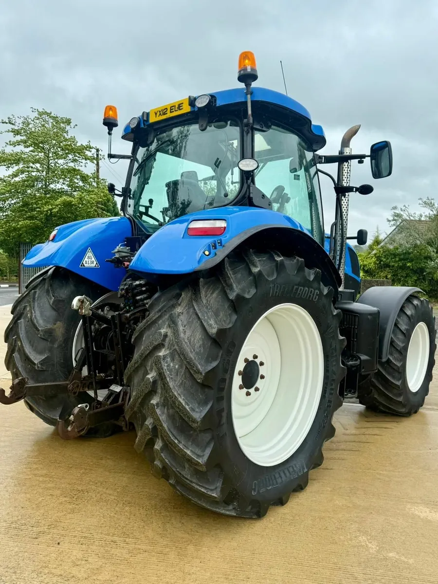 New Holland T7.210 AC - Image 4