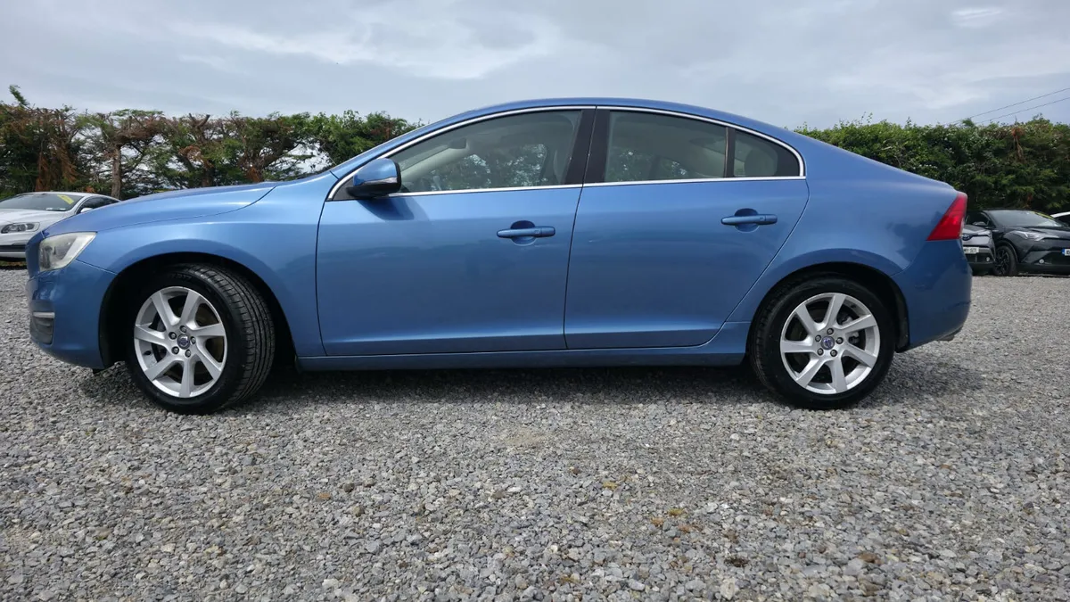Volvo S60 2014 - Image 2