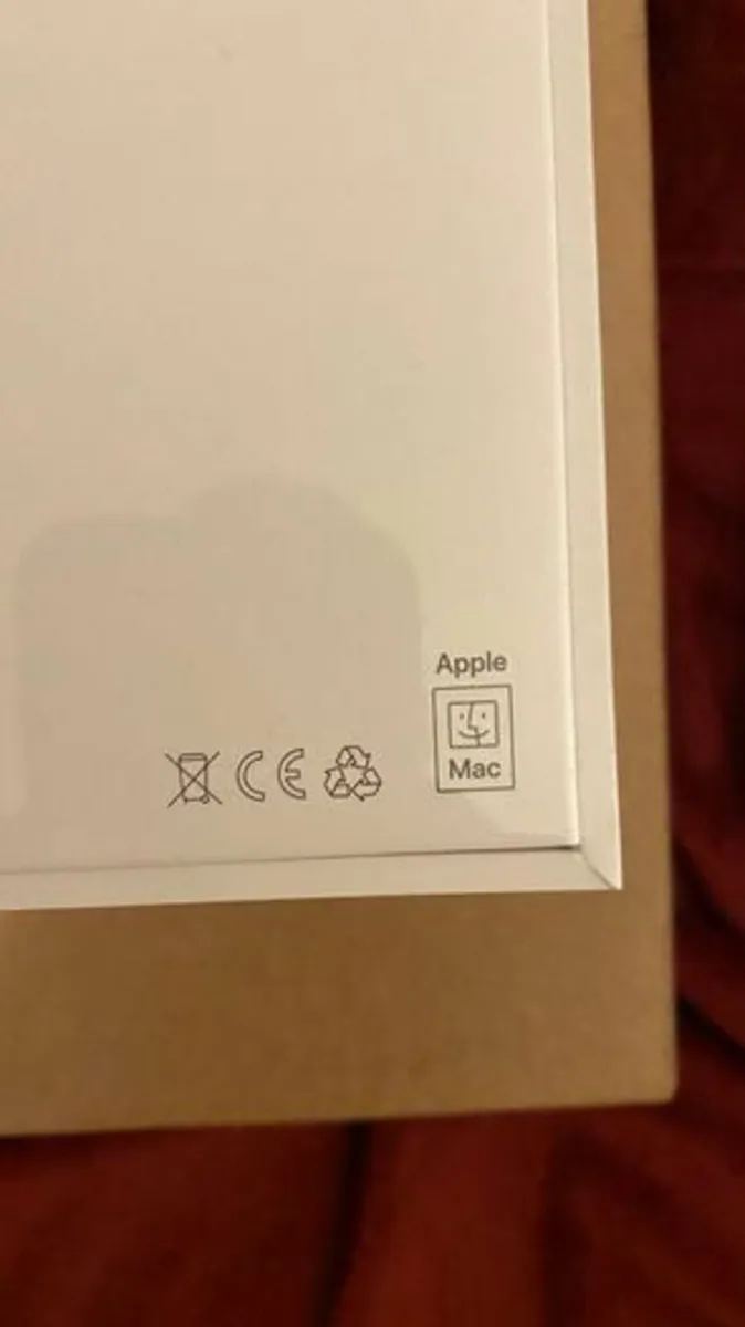 MacBook Air 2020 13" Brand New Unopened Deadstock - Image 4