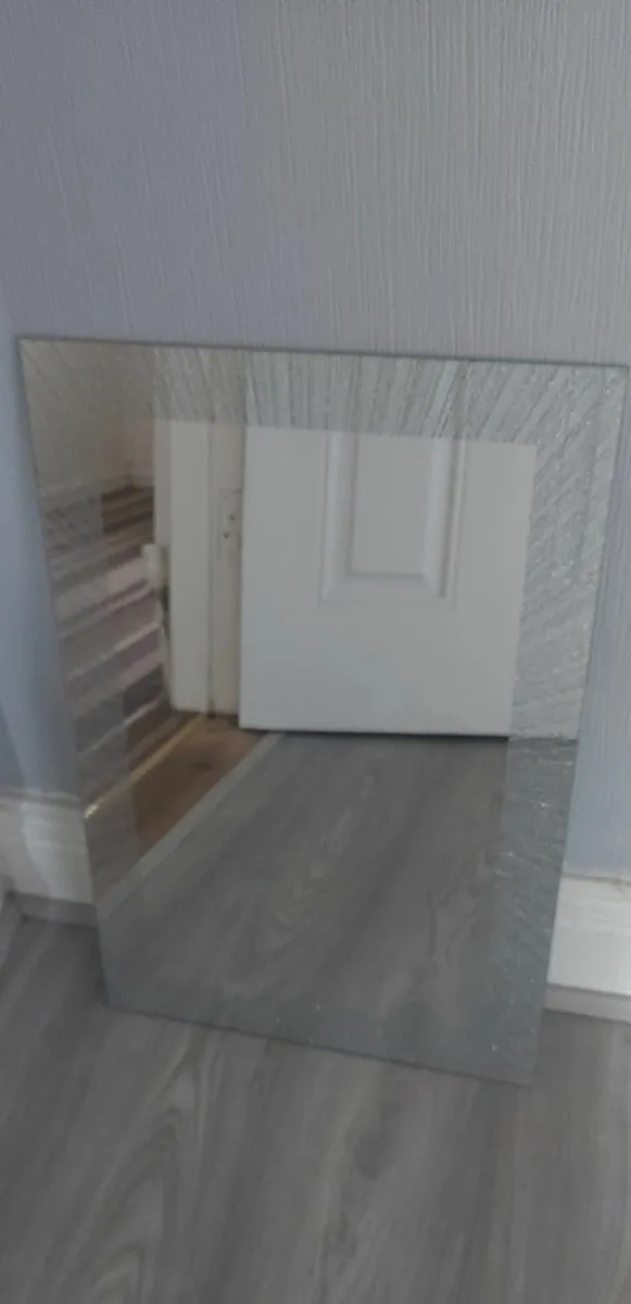Mirror *FREE*