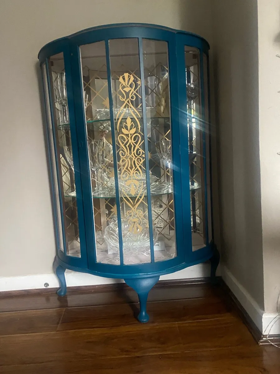 Antique up cycled drinks cabinet - Image 3