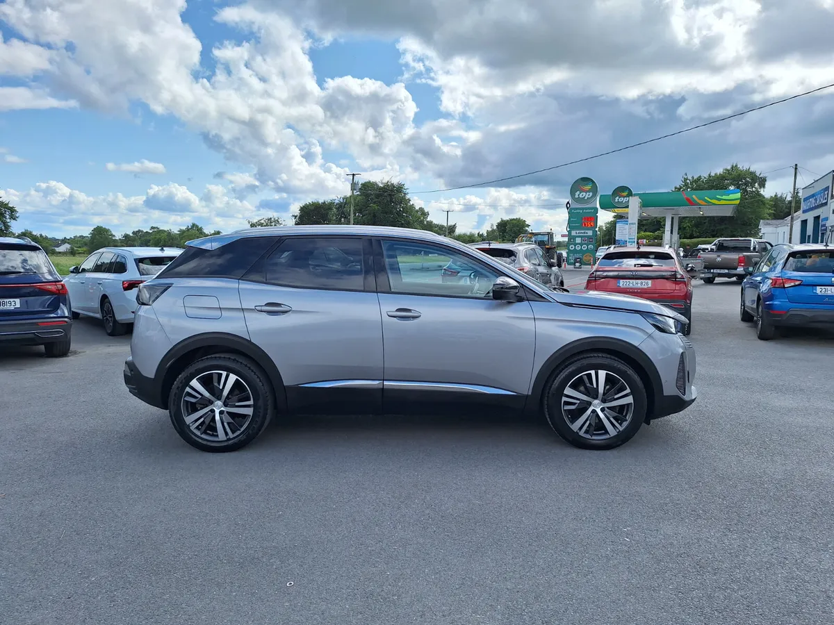 Peugeot 3008 1.5 Allure *High Spec/Camera/Half Lea - Image 2