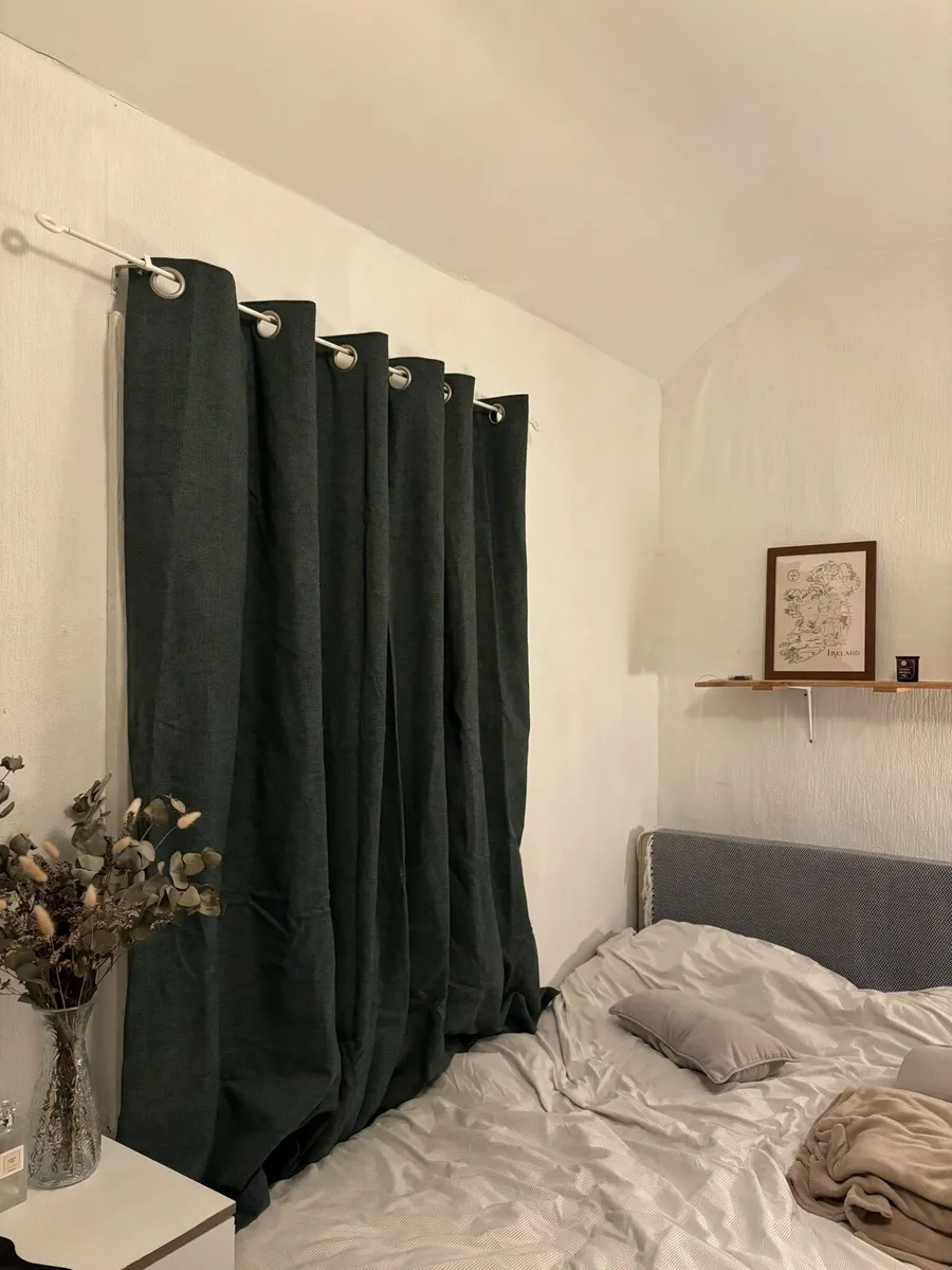 Curtains - Image 1