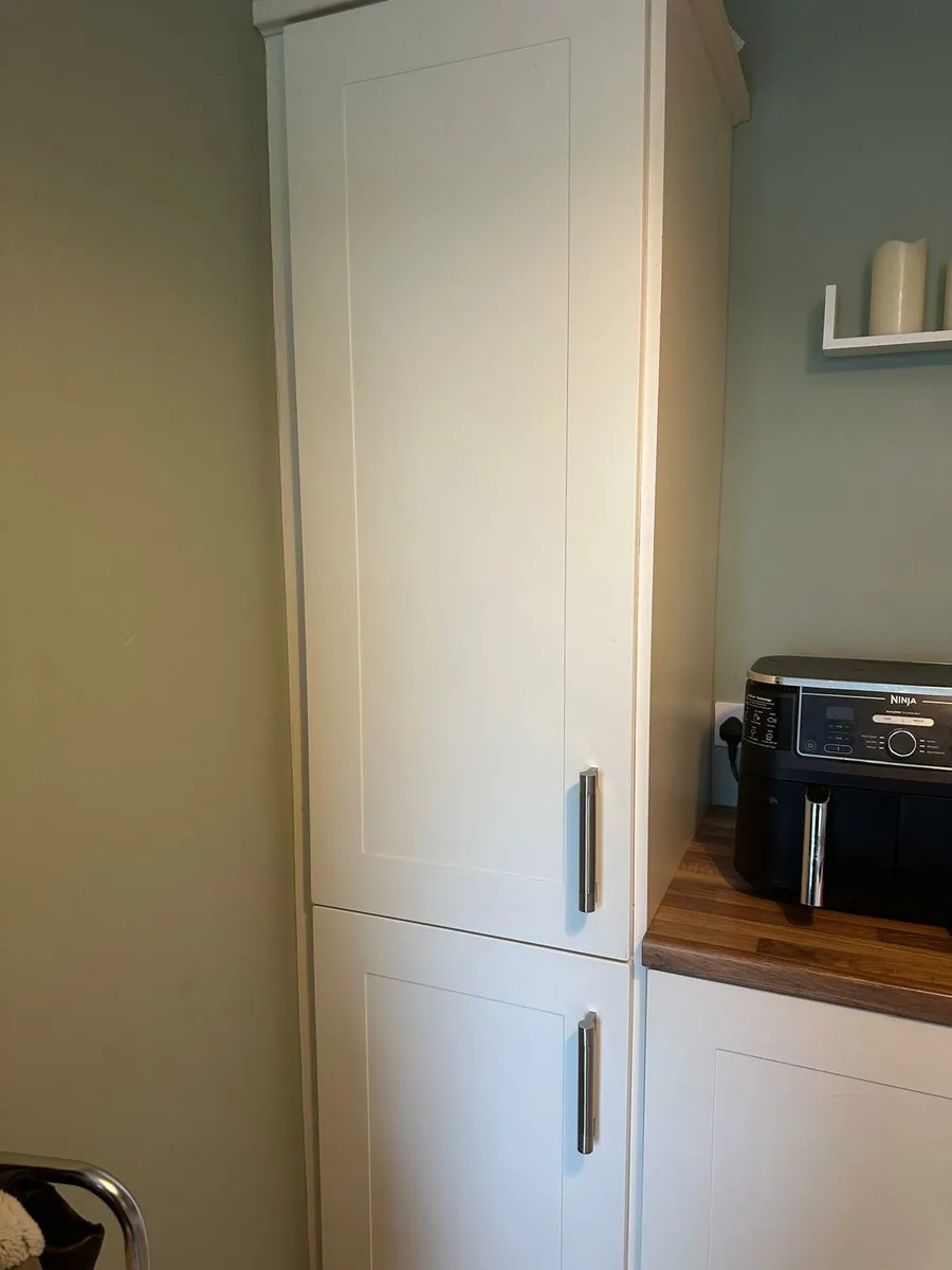 Kitchen Utility Presses - Image 1
