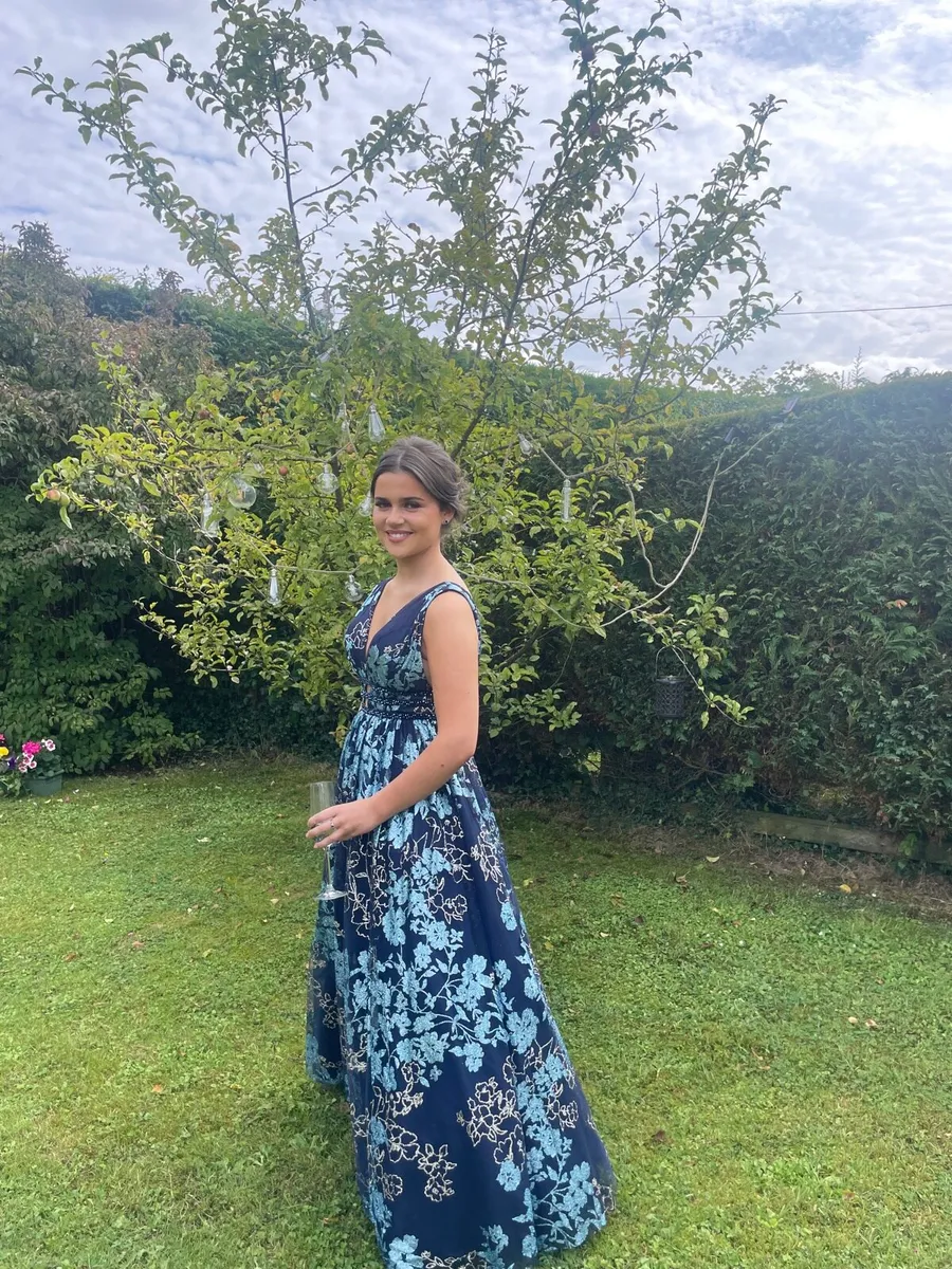 Debs dress - Image 2