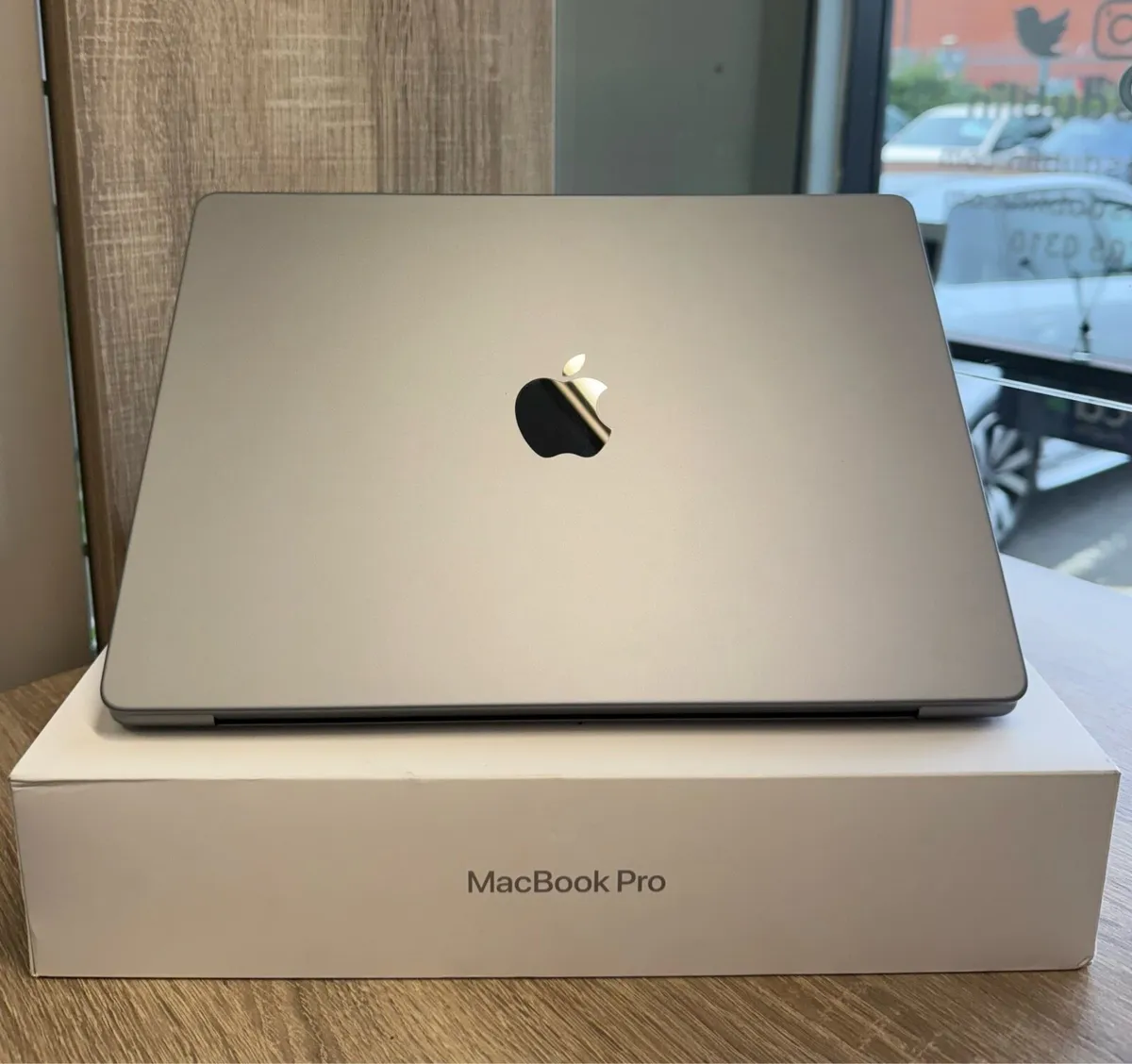 MacBook Pro M3 8GB Ram 512GB - Image 1
