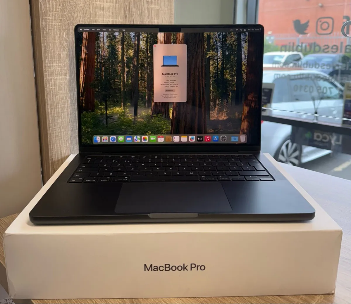 MacBook Pro M4 16GB Ram 512GB - Image 1