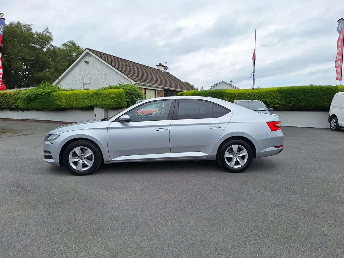 Skoda Superb 2.0 Tdi *App Connect/Led Headlights - Image 4