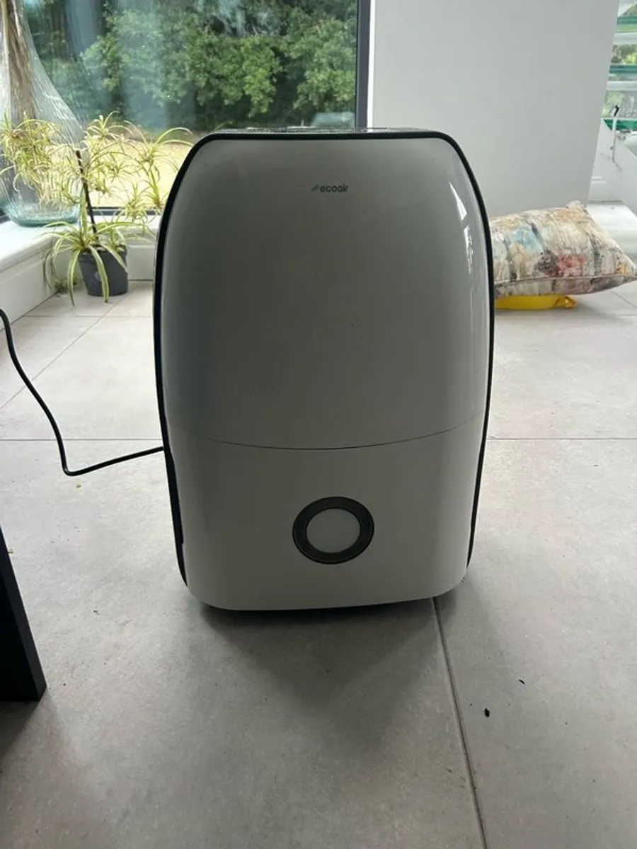 Eclair dehumidifier - Image 1