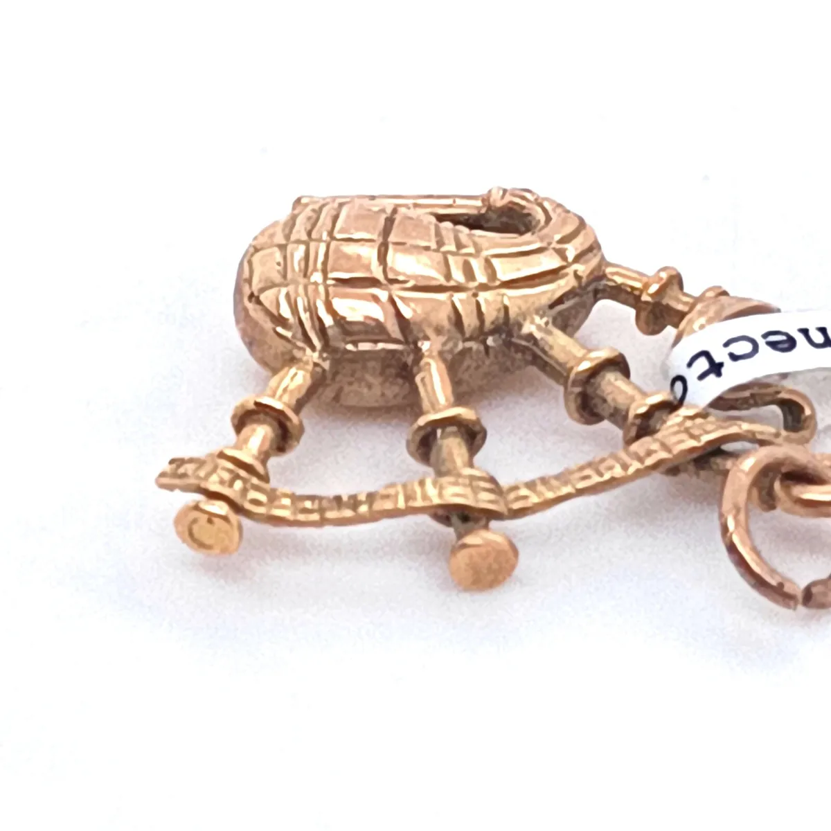 Bagpipes Vintage Charm Pendant 9k Yellow Gold - Image 2
