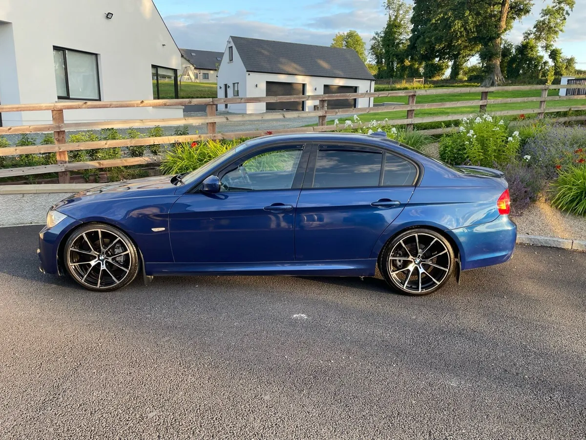 BMW 318d Msport - Image 2