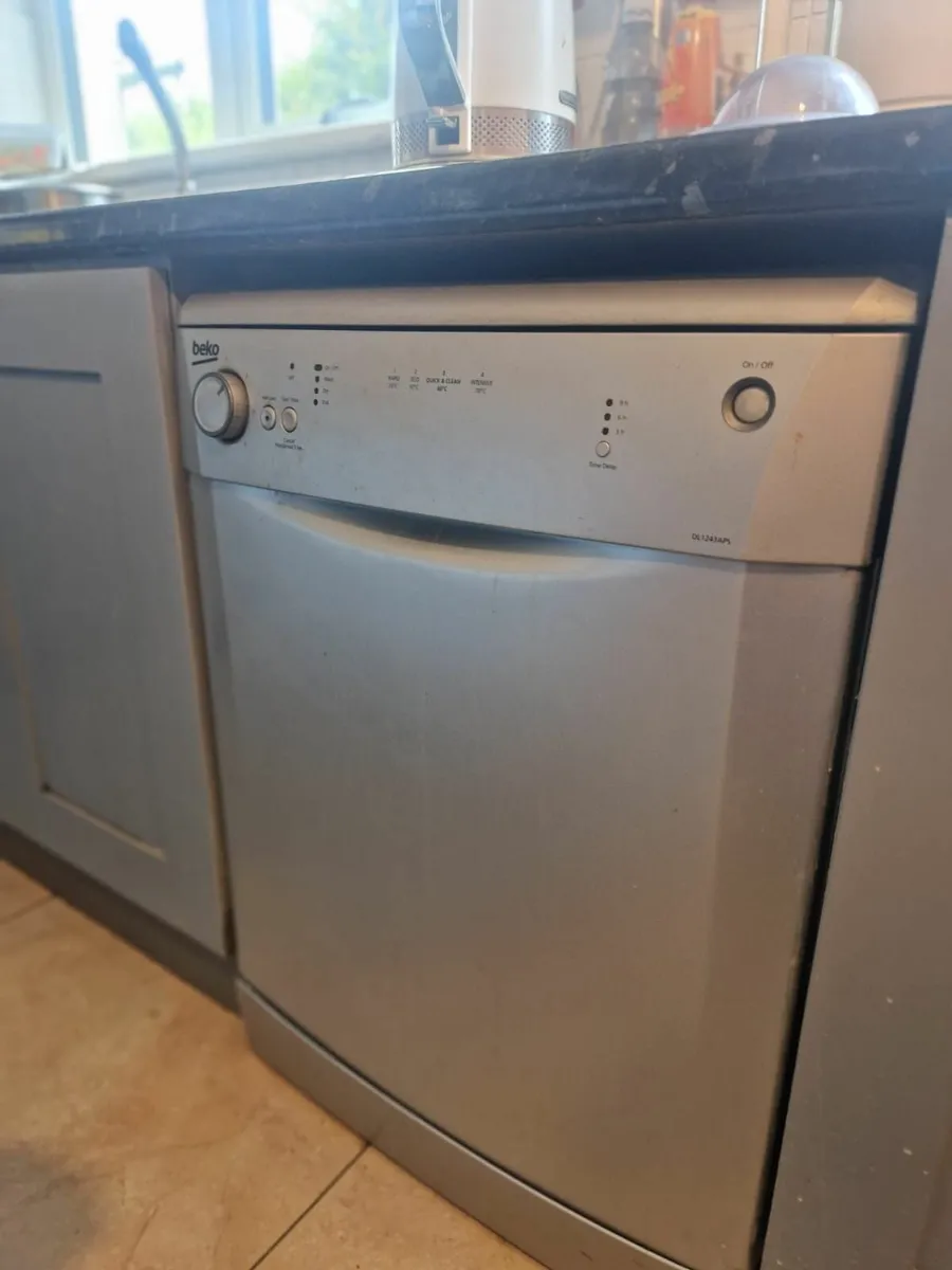 Dishwasher - Image 3