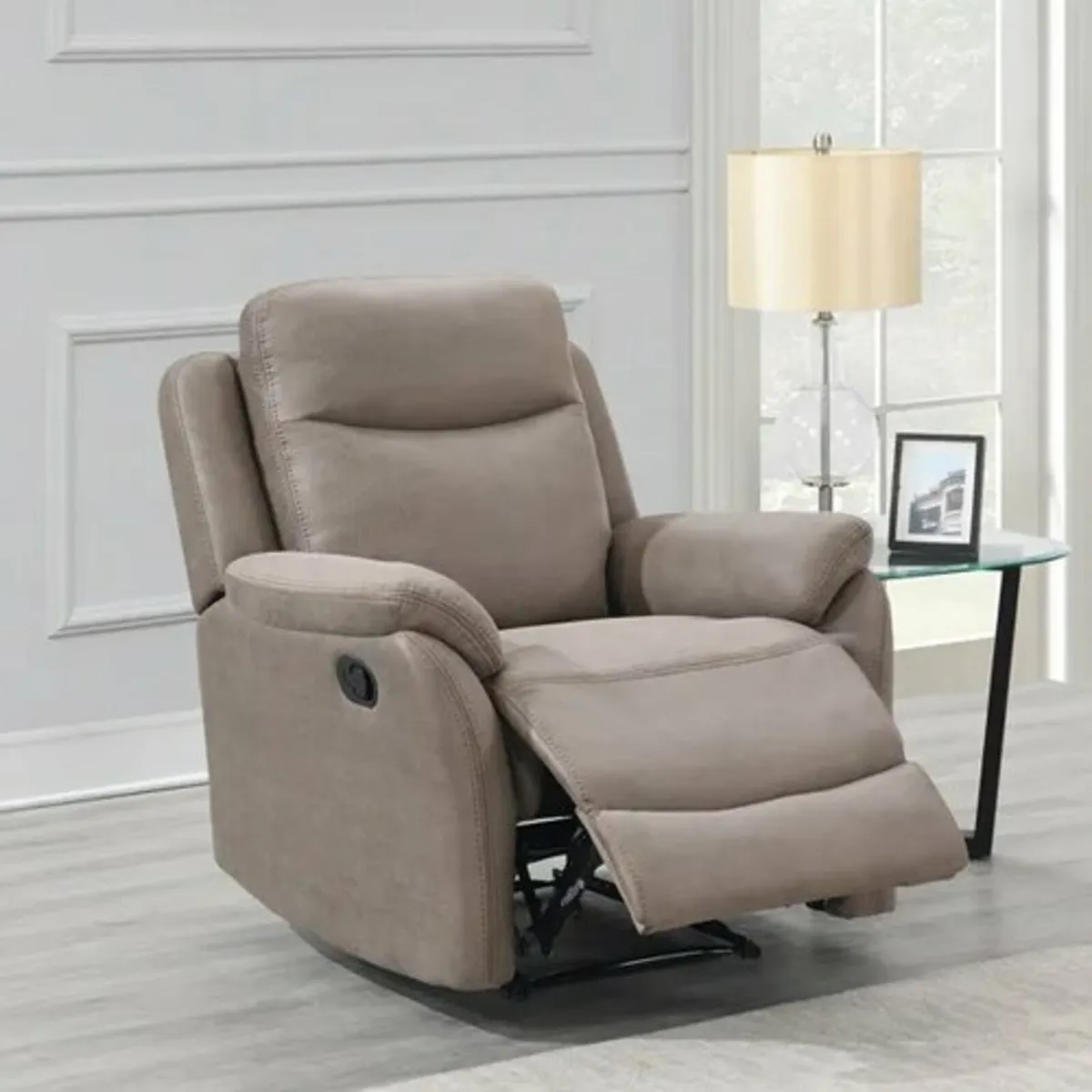 Brand new Eva recliner arm chair reduced