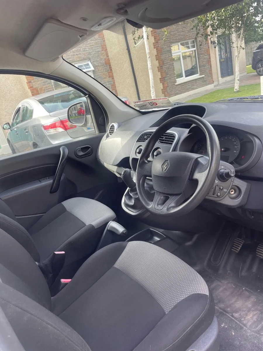 Renault Kangoo 2017 - Image 2