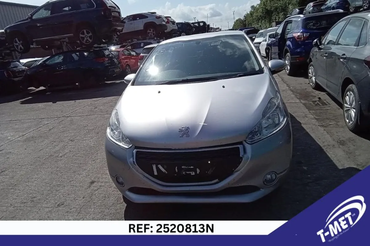 2013 PEUGEOT 208 BREAKING FOR PARTS - Image 1