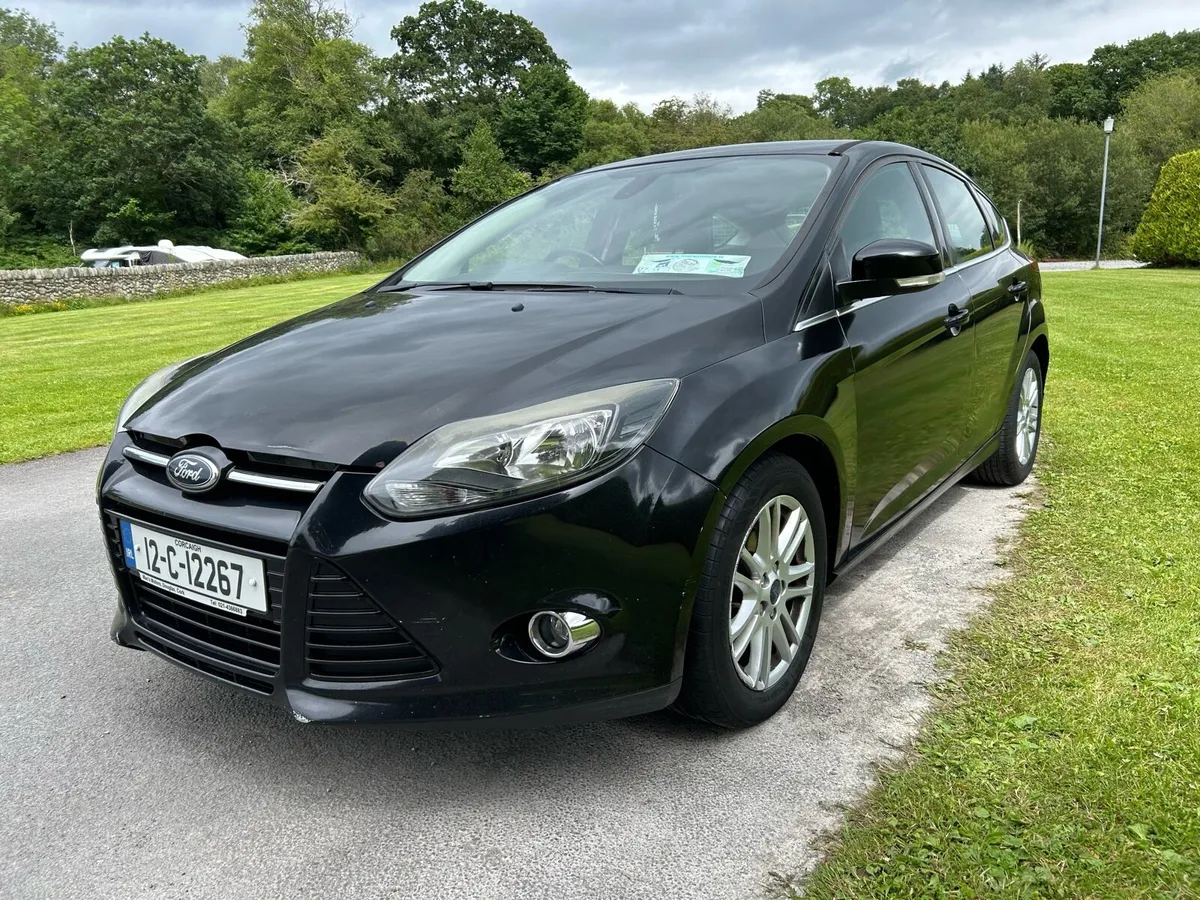 2012 Ford Focus Titanium.. New Service, Long NCT - Image 2