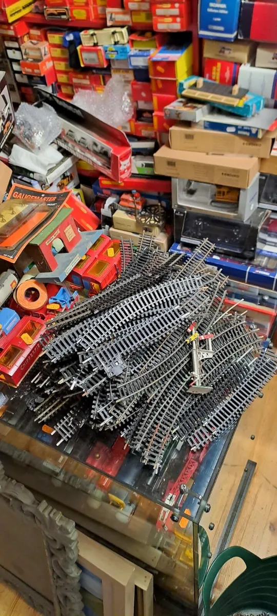 Hornby Lima OO Gauge Track 97 pieces - Image 3