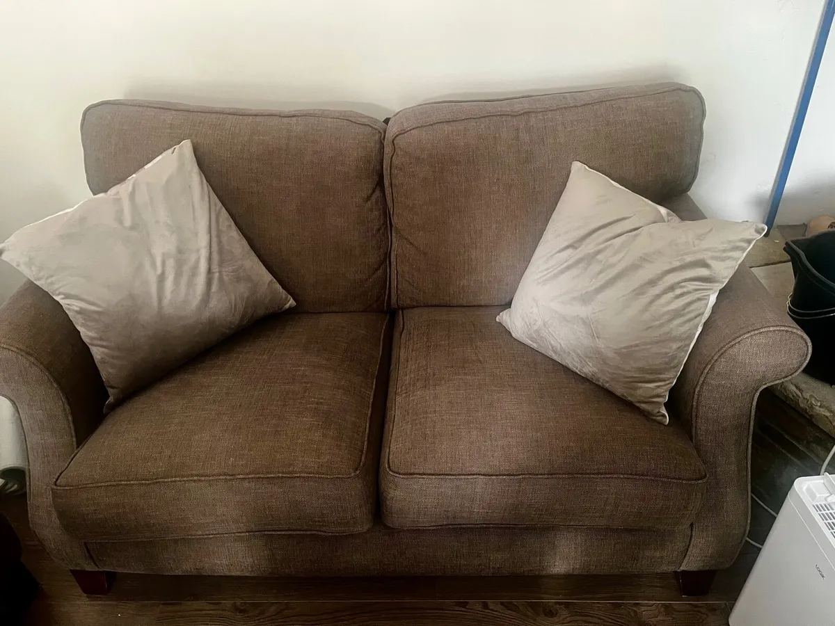3 Piece Suite - Image 3