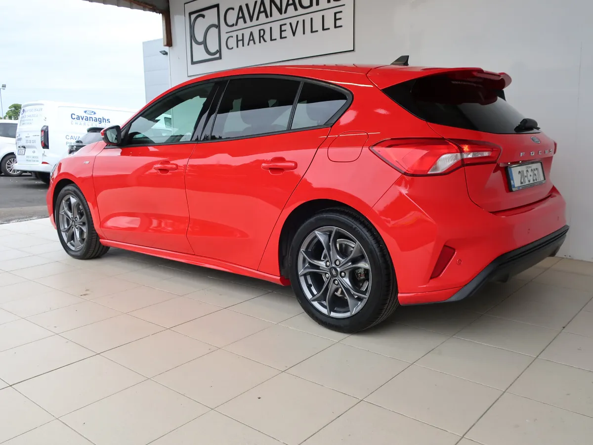 2021 FORD FOCUS 1.5TDCi ST-LINE EDITION 120PS 5DR - Image 3