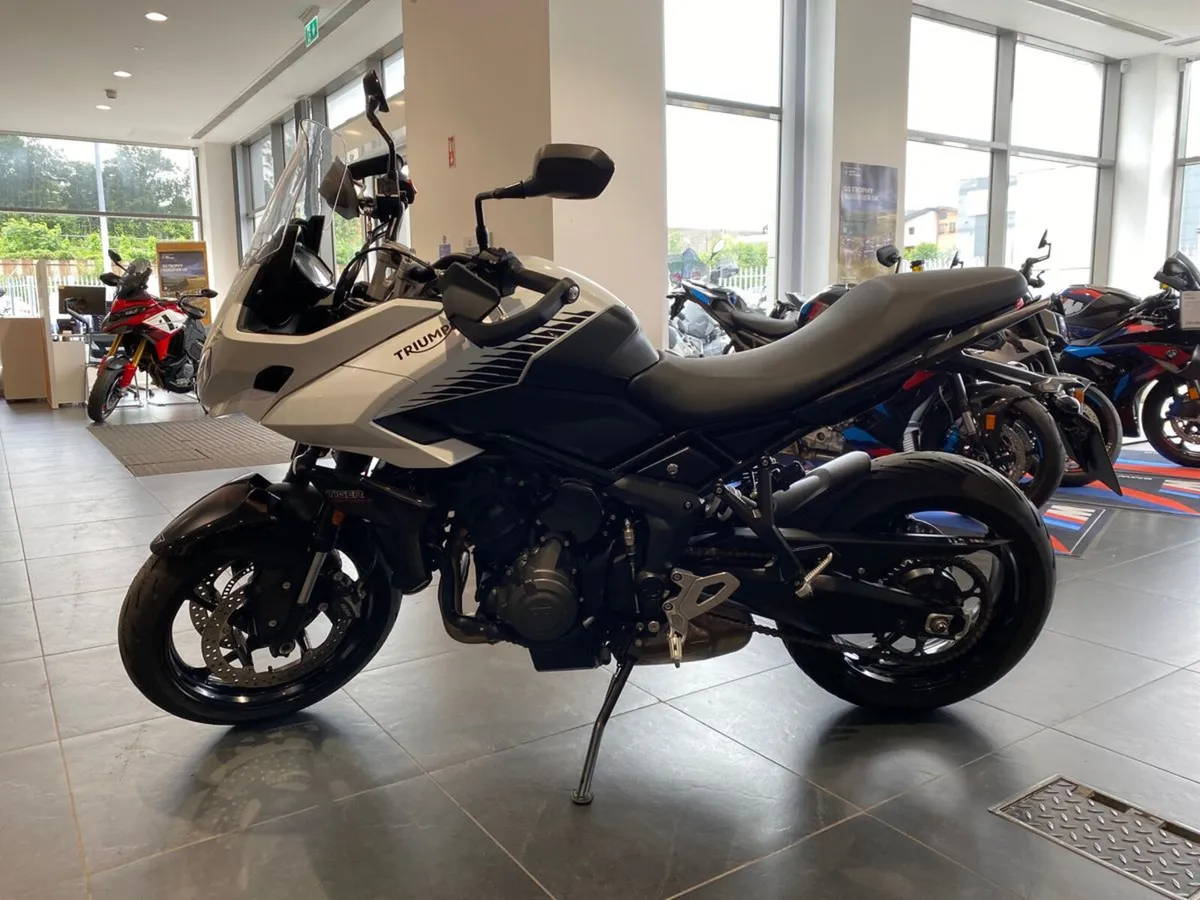 2024 Triumph Tiger Sport 660 with Extras - NI Reg! - Image 2