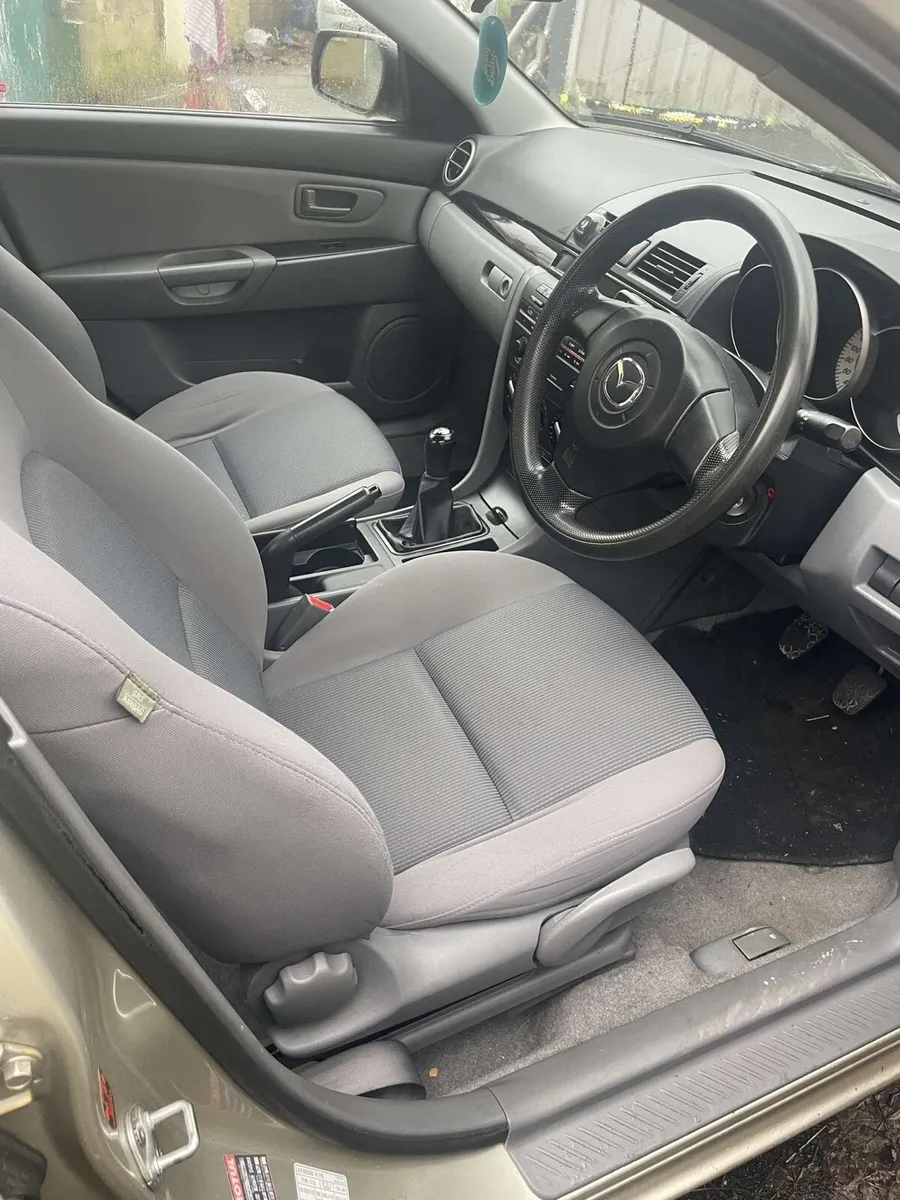 Mazda 3 - Image 4