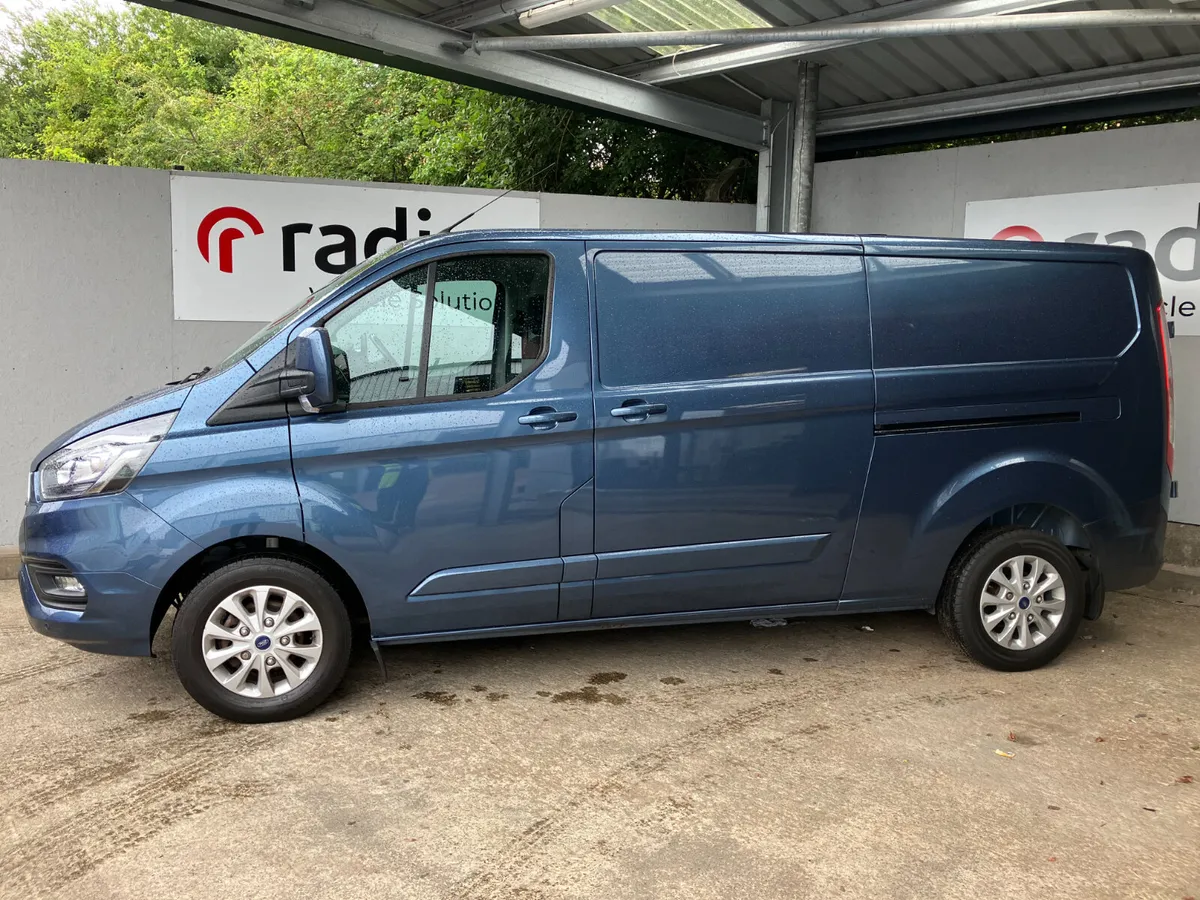Ford Transit Custom 2022 - Image 2