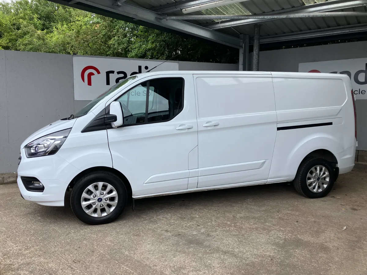 Ford Transit Custom 2023 - Image 2