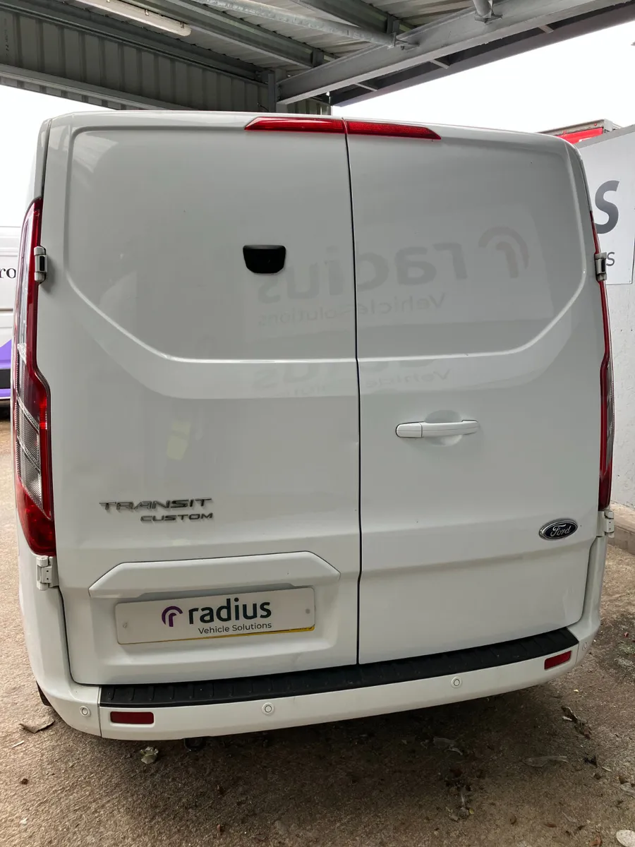 Ford Transit Custom 2023 - Image 4