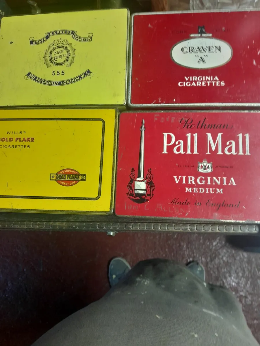 Vintage  tin boxes - Image 2