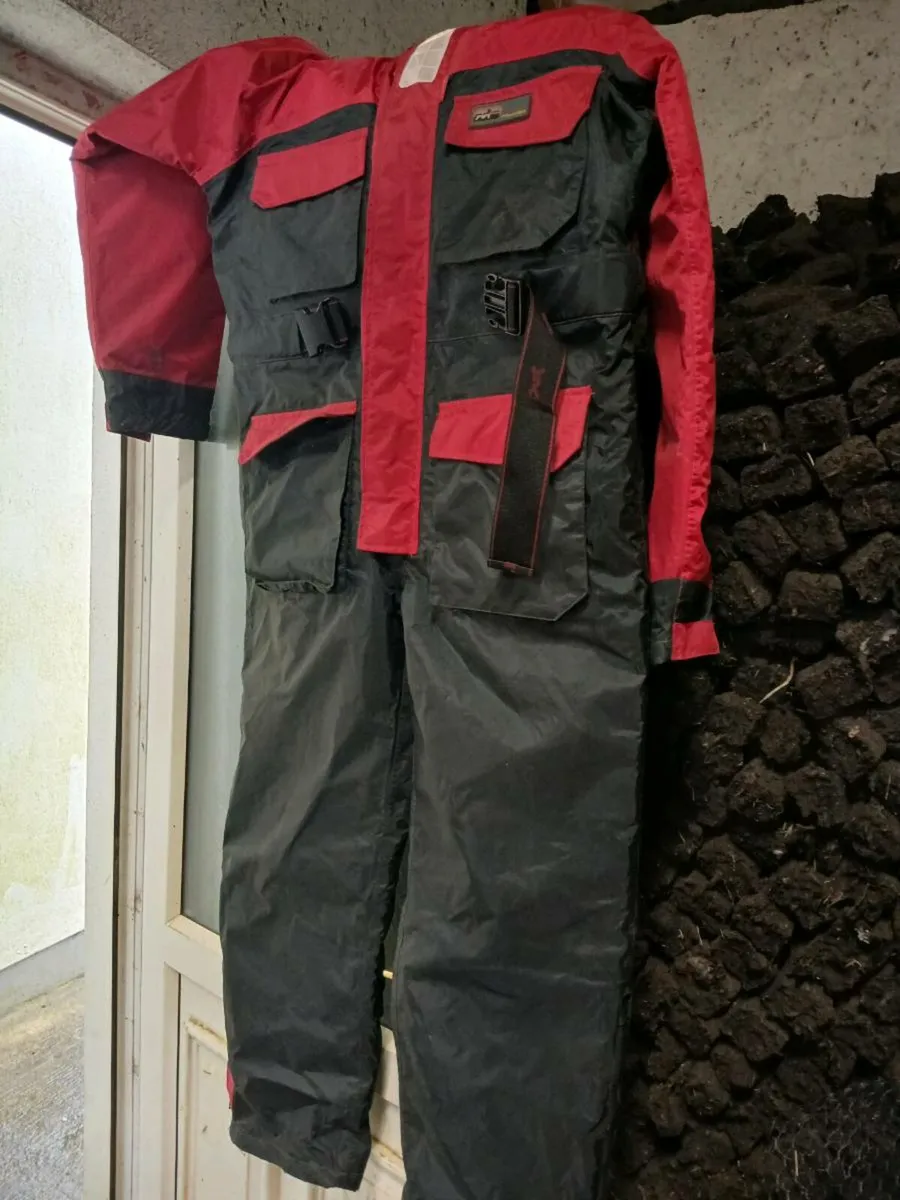 Flotation suit - Image 2