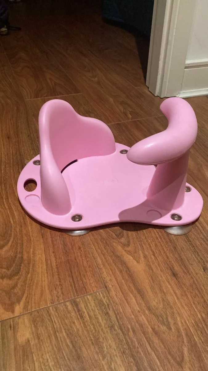 Selection of Baby Items Incl. Car Seat, Bath, Toys - Image 4