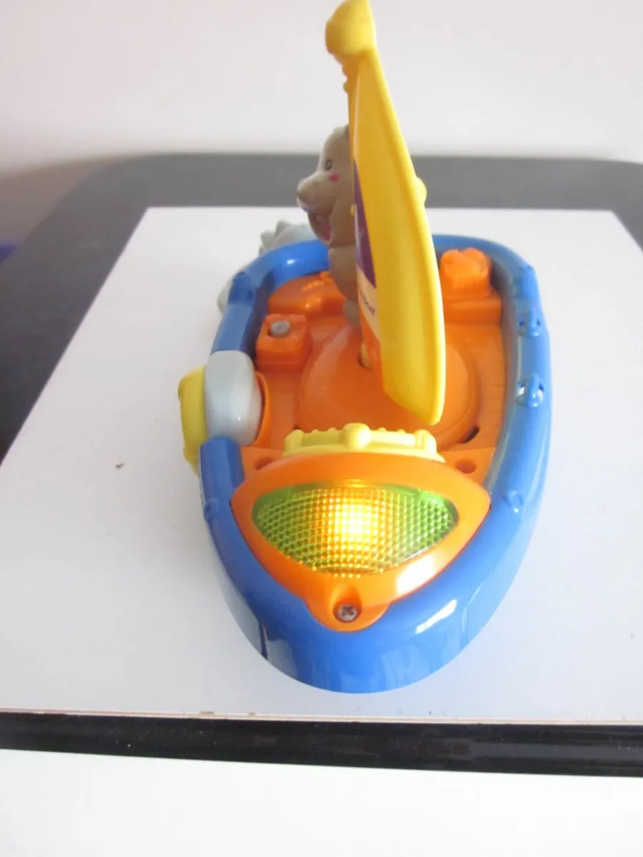 V Tech Pull/Play Musical Bath Boat - Image 2