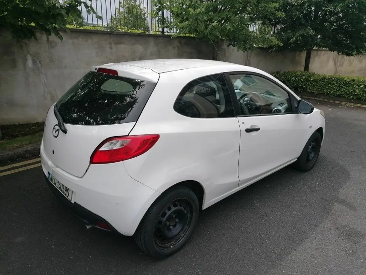 2010 Mazda Mazda2, NEW NCT - Image 4
